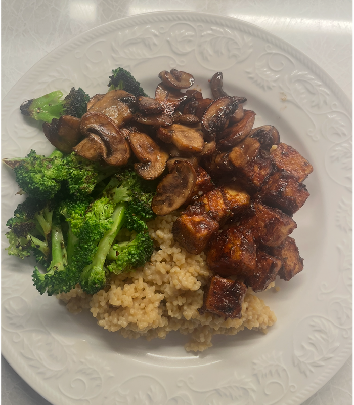 Crispy tofu in peanut sauce