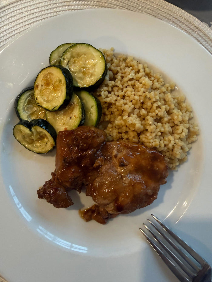 Glazed chicken with zucchini
