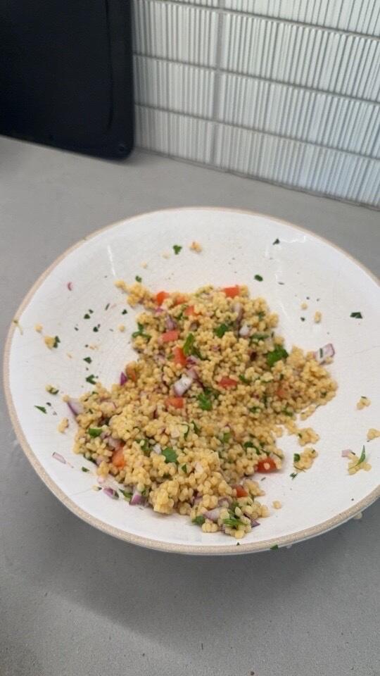 Lemon, tomato and parsley couscous